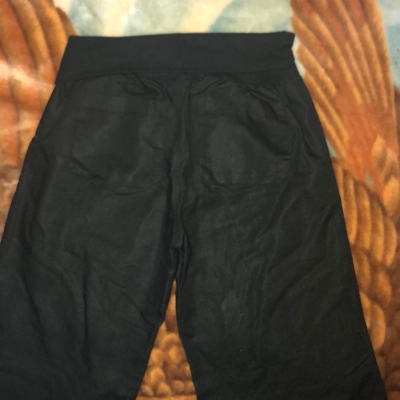Old Navy Pants - Im medium end this is small